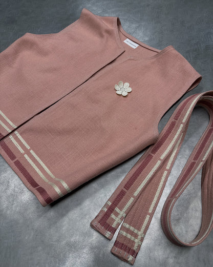 1/1 Flower-Embroidered Vest + Belt