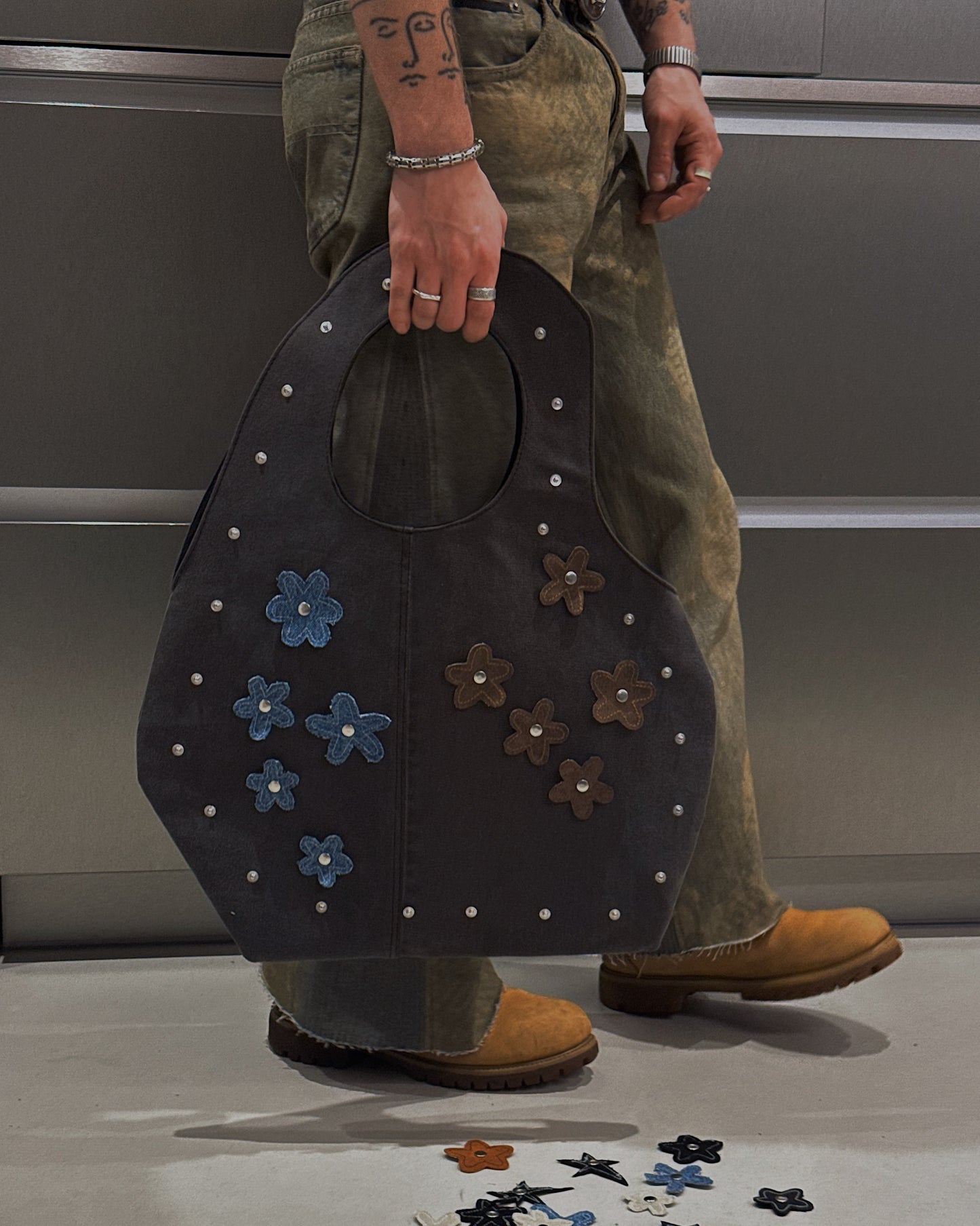 1/1 Sculptural Denim Midi Bag Dark Brown/Grey