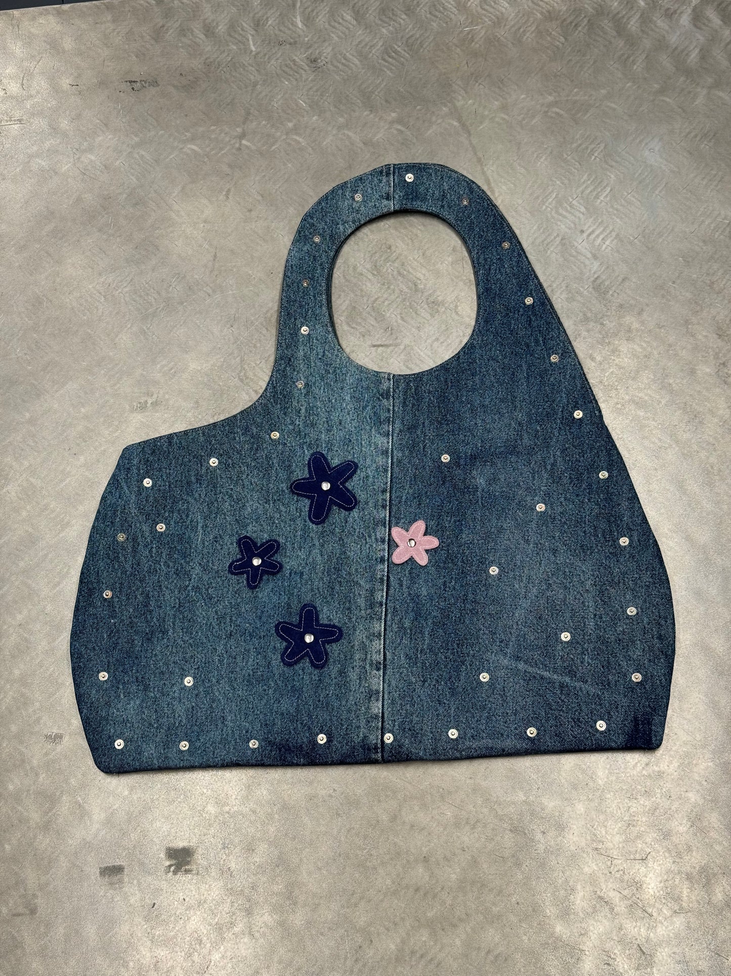 1/1 Studded Sculptural Large Bag Blue + Dark Blue Front