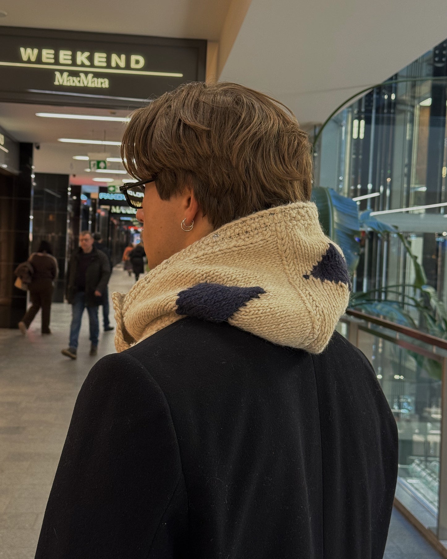 Beige/Blue Woven Knitted Hood + Accessories