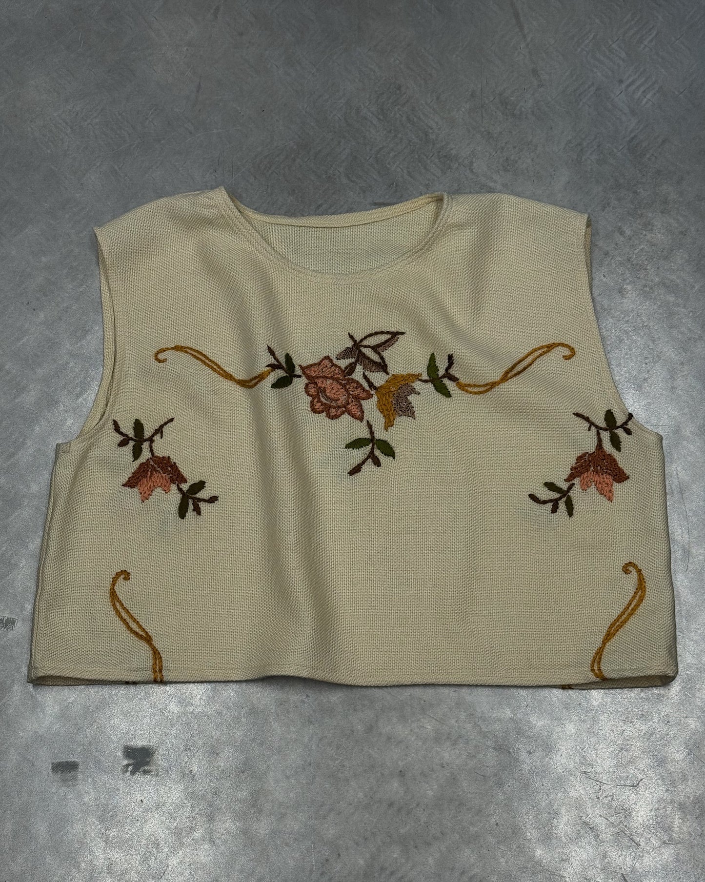 1/1 Knitted Yellow Floral Vest